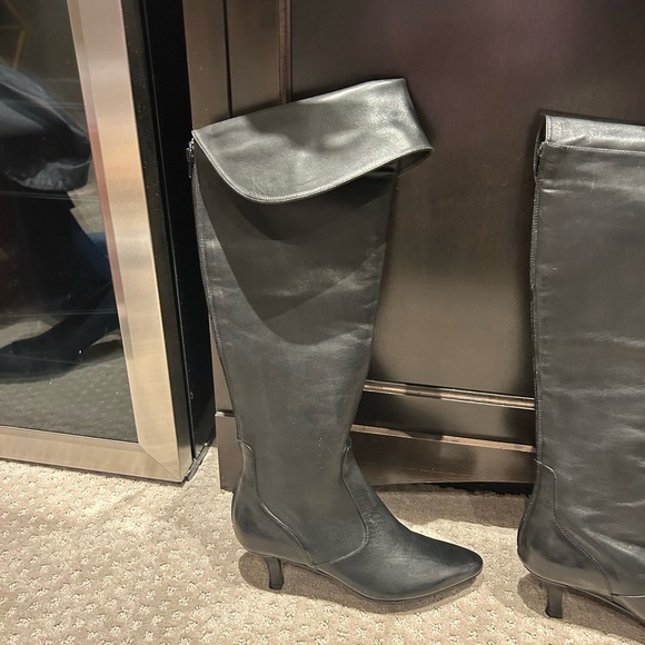 Browns tall blk leather boots brand new never worn sz8.5 zipper in back - Picture 7 of 12